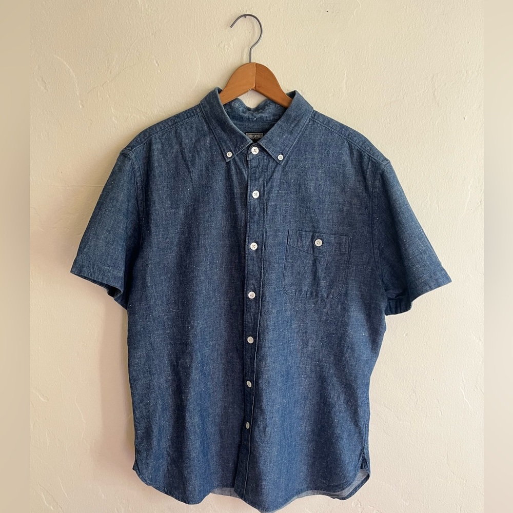 Todd Snyder chambray denim short sleeve button up shirt size L